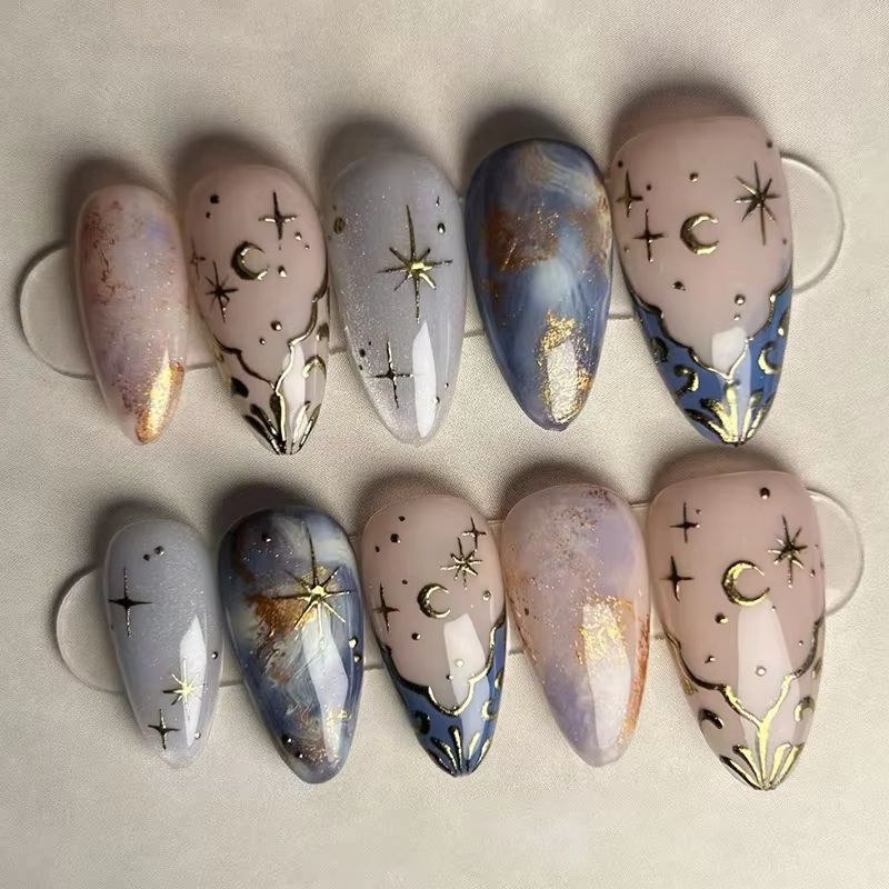 Nail Art French - Zestaw 24 szt. krótkich, migdałowych paznokci,