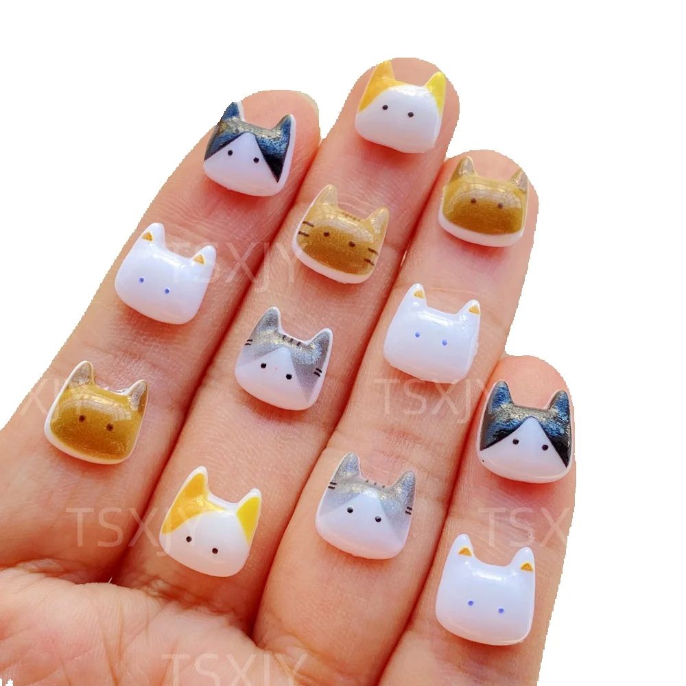 Nail Art Xmas - 50 szt. Urocze Mini Kreskówkowe Zwierzątka