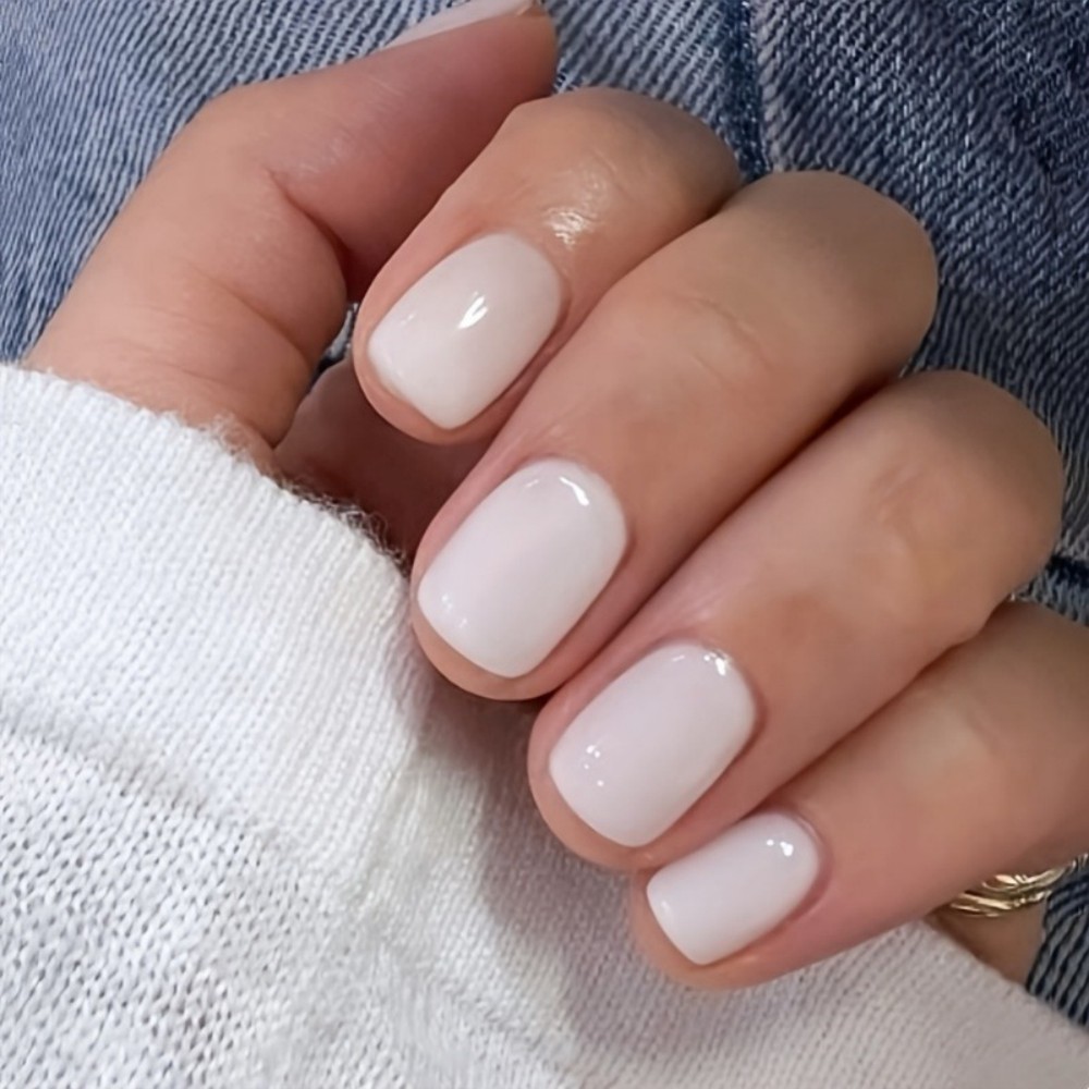 Nail Art Extension - 24 SZT. Mlecznobiałe, krótkie, kwadratowe, półprzezroczyste,